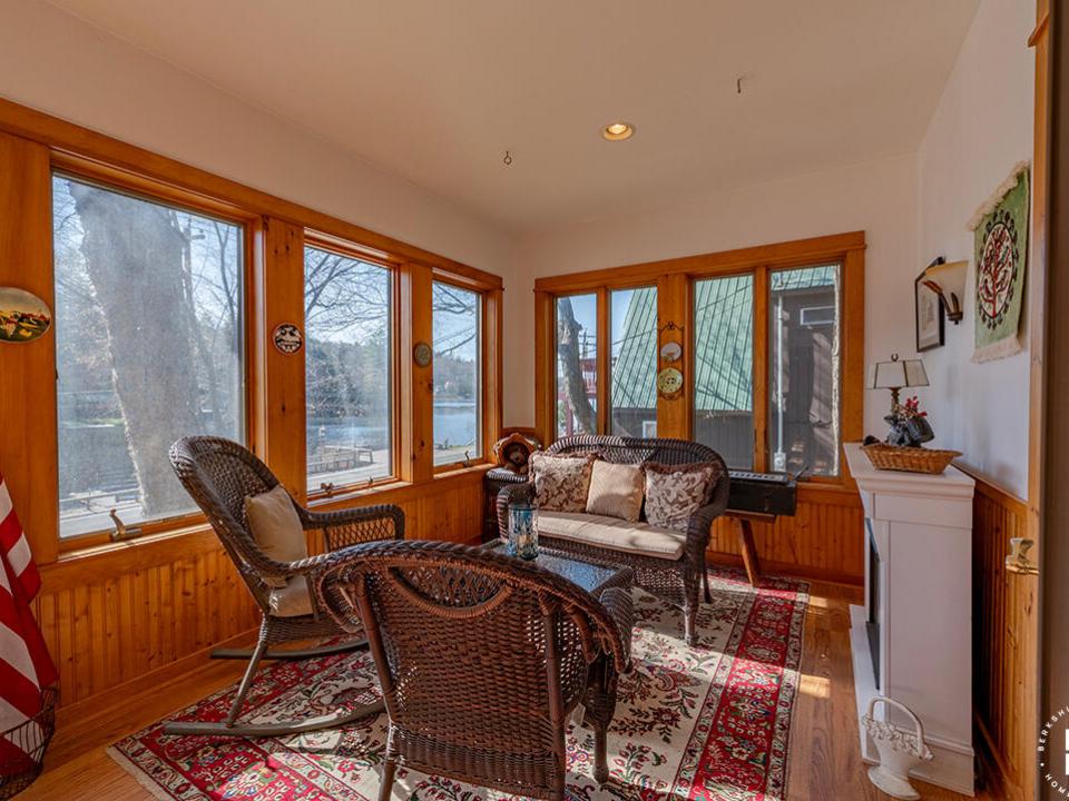 CozyHomeOnLakeFlower_SunPorch_SittingAre