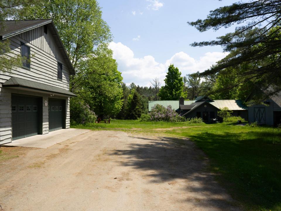 exterior_2