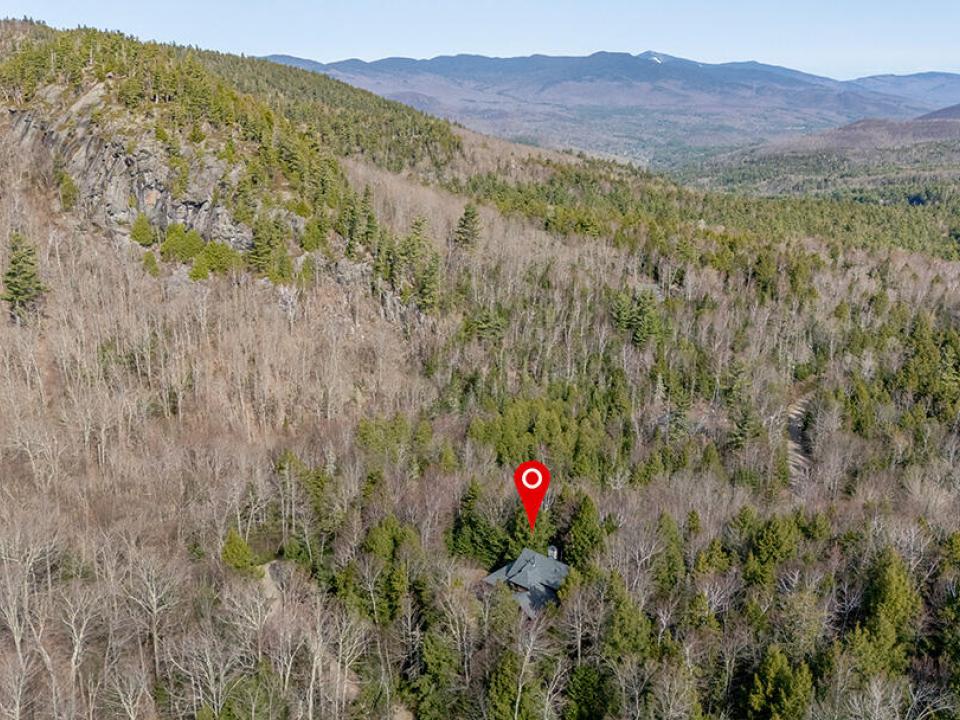 KeeneHomeOnRoundTop_A_Exterior_Mountain