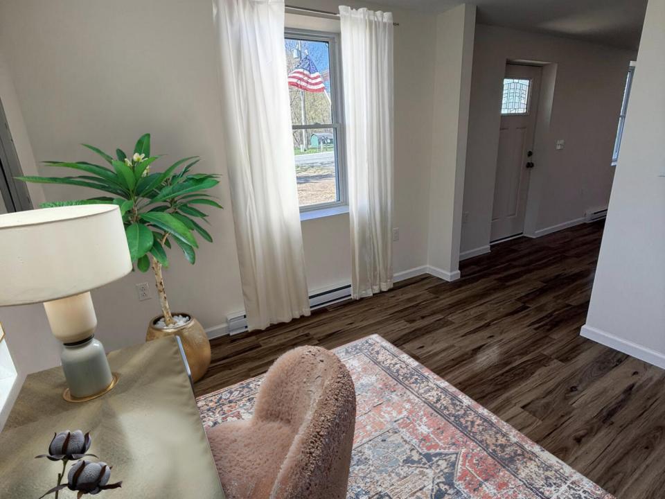 Virtual Staged_Home Office