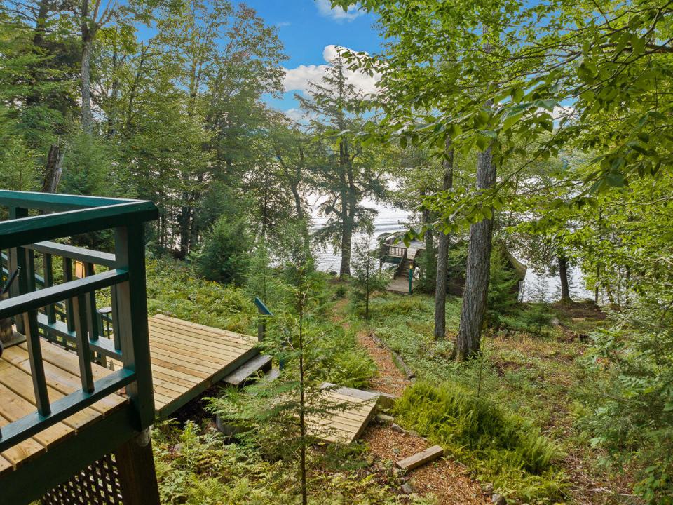 Lake-Placid-Waterfront-01