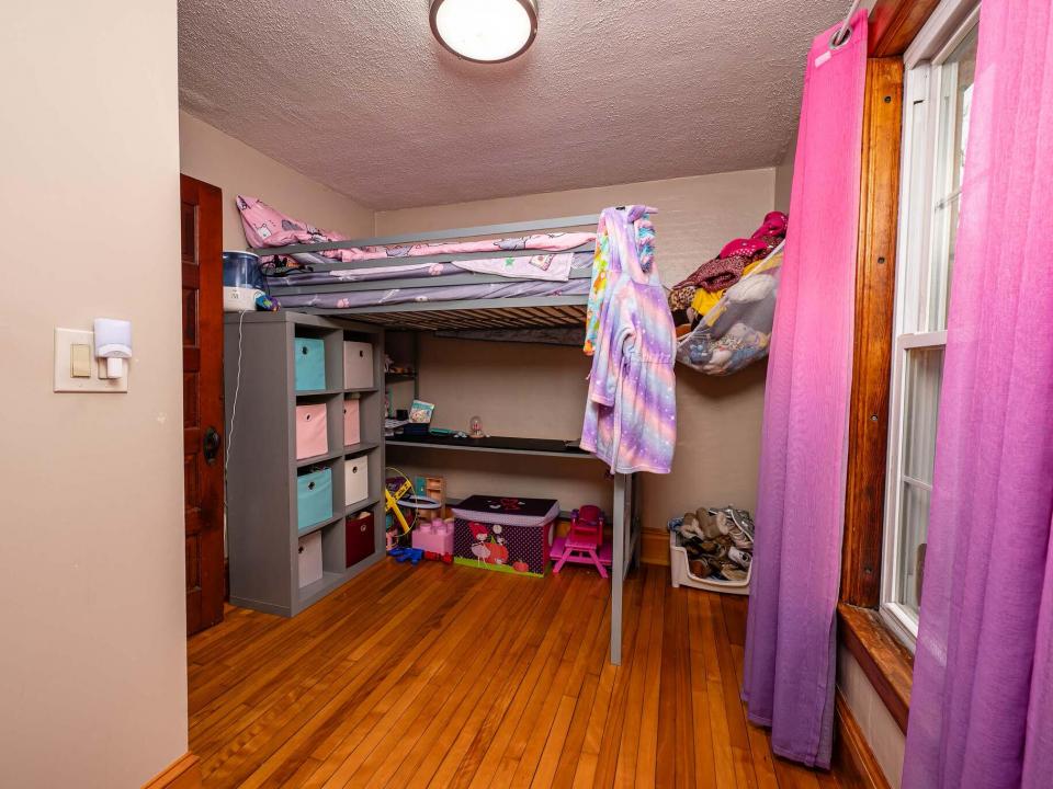 2025 Marshall Realty 9 Jones St-8158-HDR