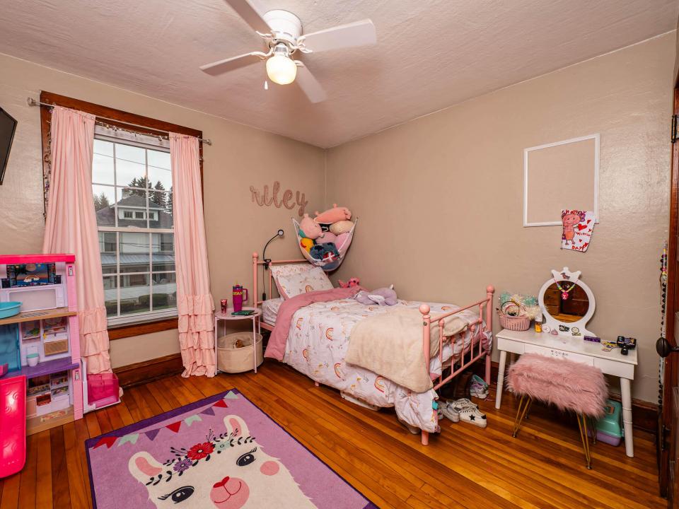 2025 Marshall Realty 9 Jones St-8146-HDR