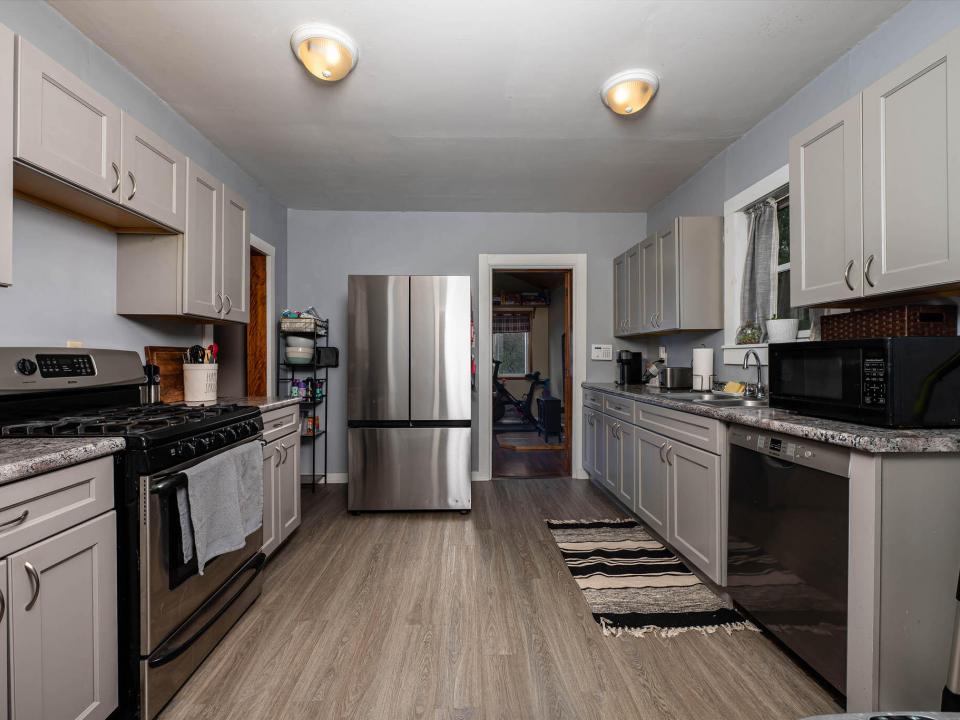2025 Marshall Realty 9 Jones St-8090-HDR