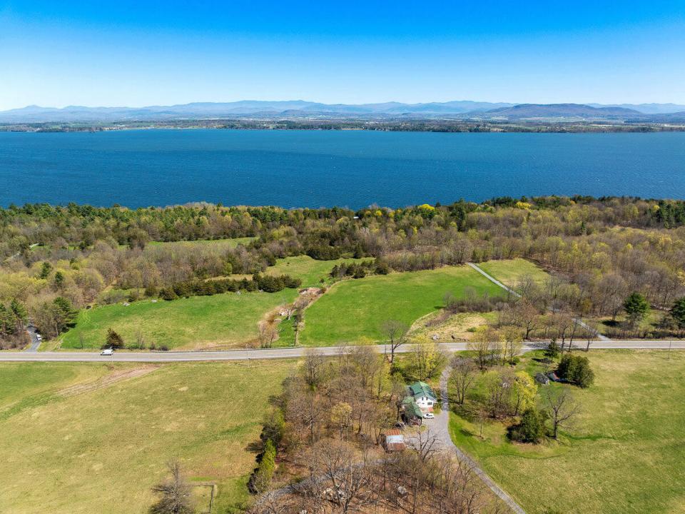 5575-rt9n-westport-ny-12993-26 5575-rt9n-westport-ny-12993-26