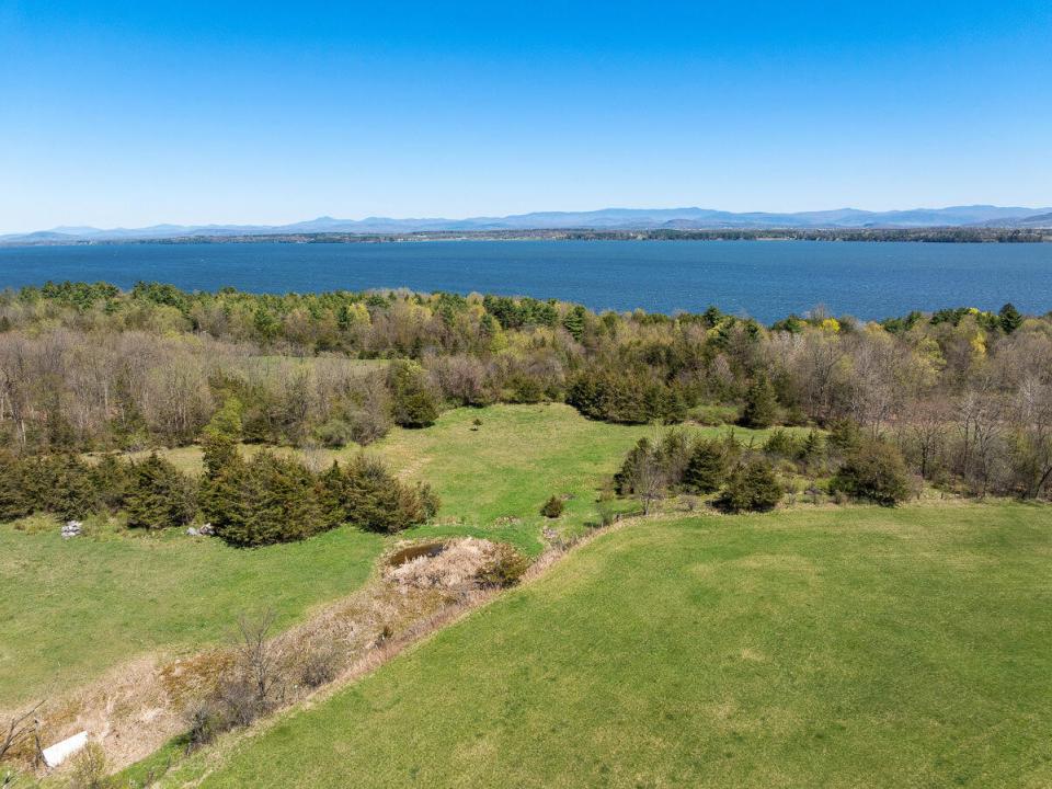 5575-rt9n-westport-ny-12993-30