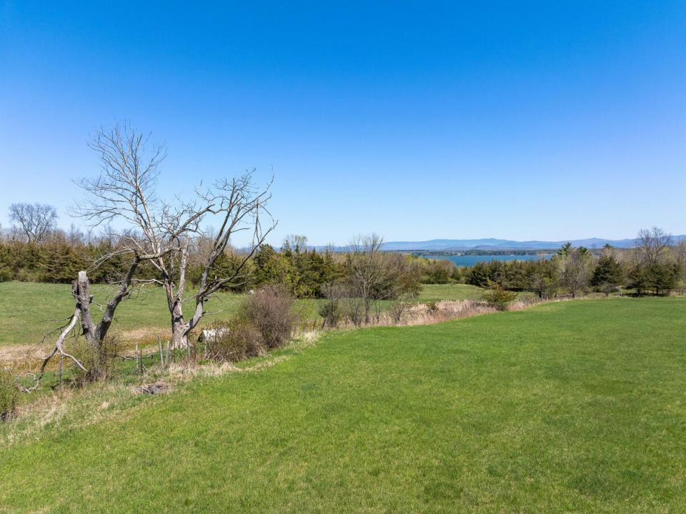 5575-rt9n-westport-ny-12993-31