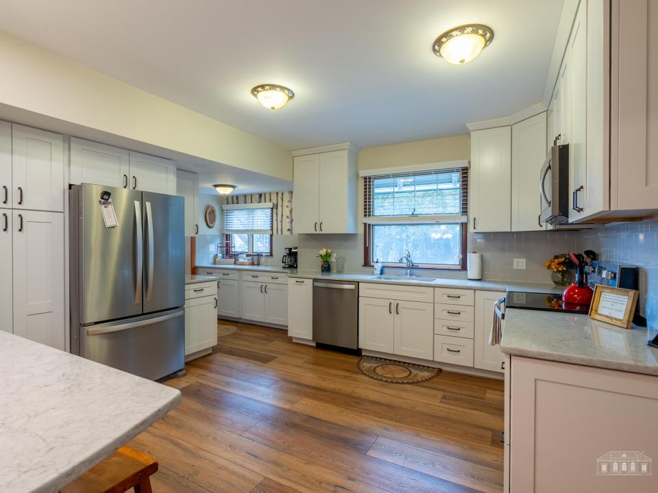 26 Maple St LP-24