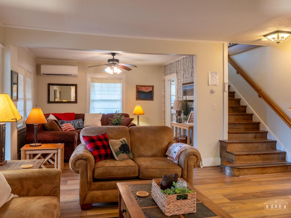 26 Maple St LP-39