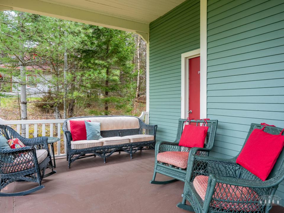 9 Loon Lake Terrace VV-17