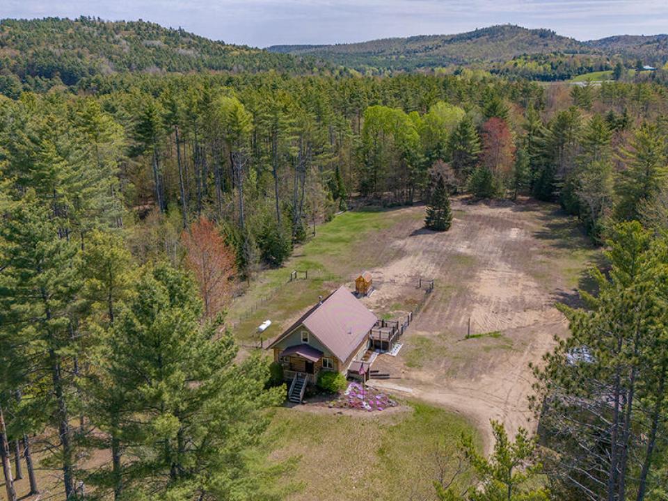 ChaletInWestport_A_Property_Front