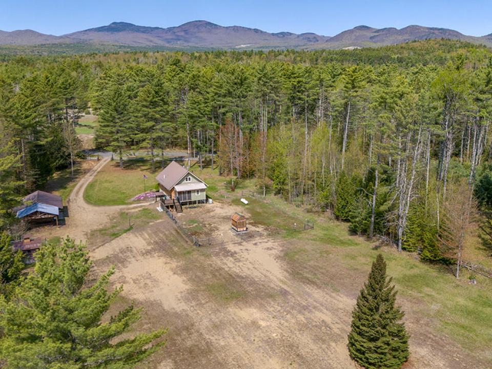 ChaletInWestport_A_Property_Back_L