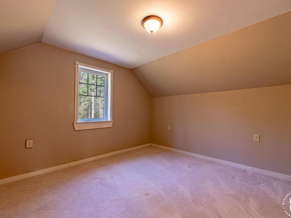 ChaletInWestport_Bedroom3