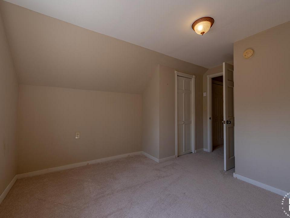 ChaletInWestport_Bedroom2