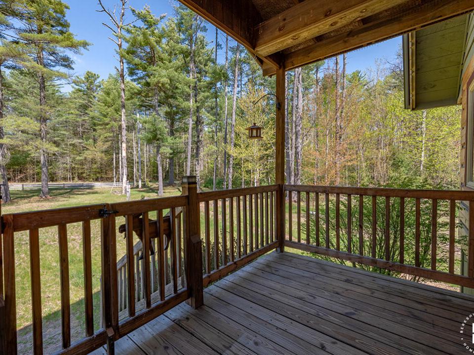 ChaletInWestport_FrontPorch