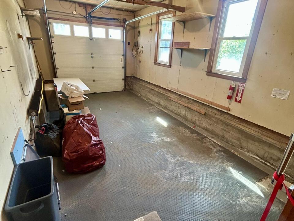 Attached Garage