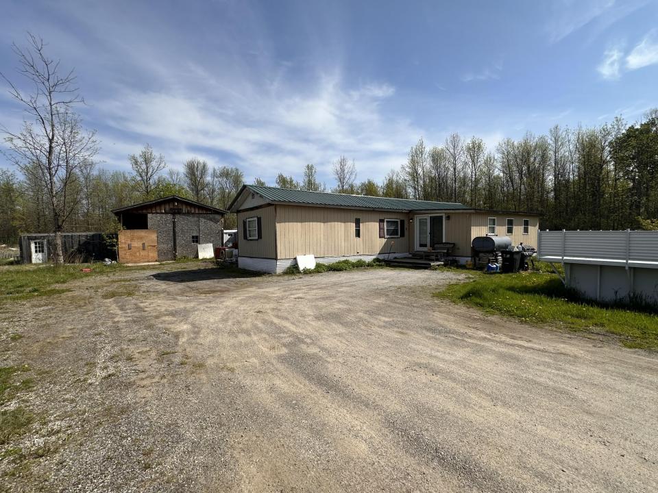 Exterior View 4