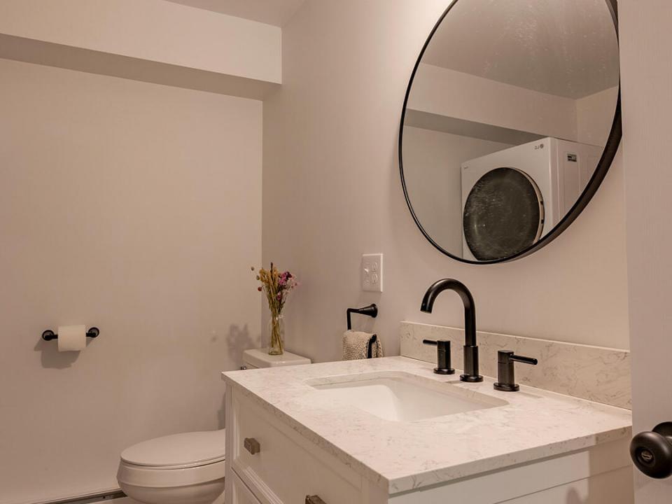 NewlyRenovatedHomeInJay_Bathroom2_Vanity