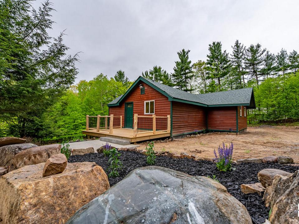 NewlyRenovatedHomeInJay_Exterior_Flowers