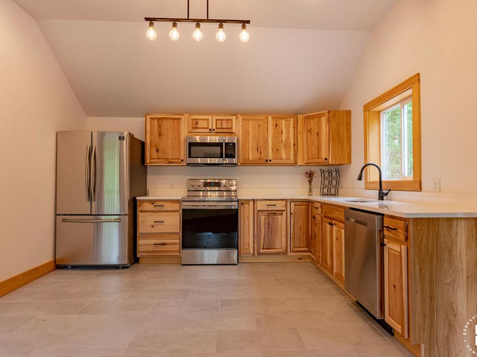 NewlyRenovatedHomeInJay_Kitchen