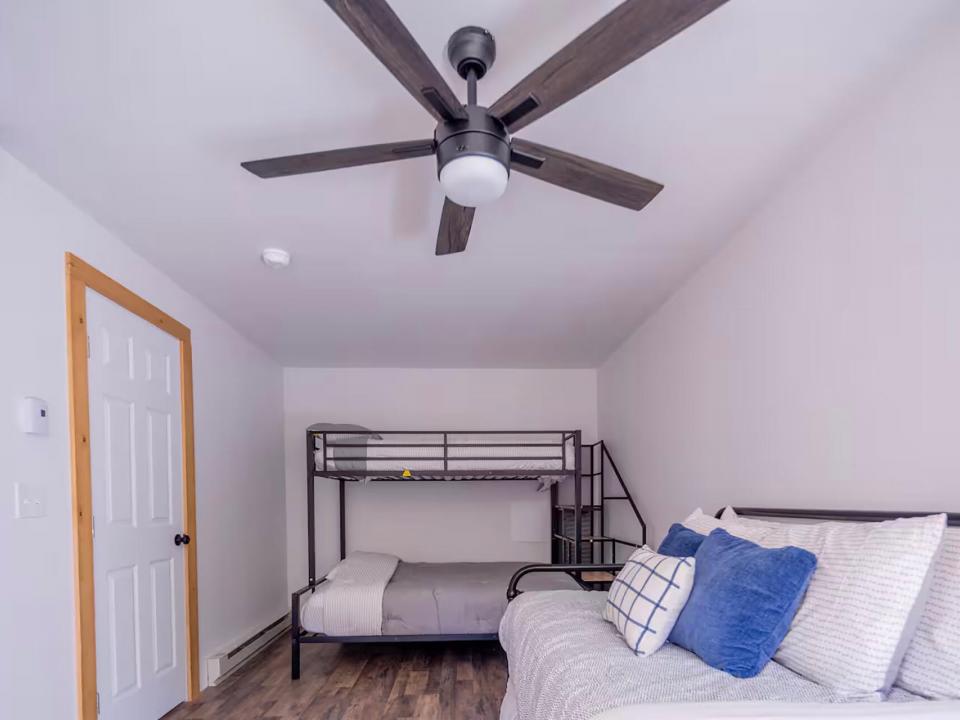 JayHomeOnCedar_LowerLevel_Bedroom_Bunk