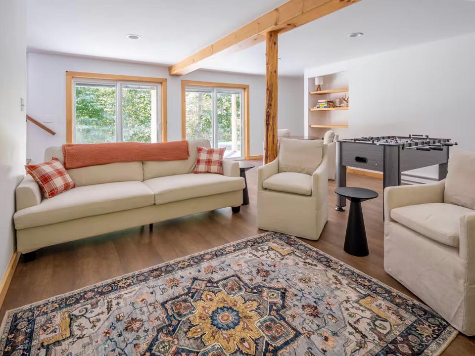 JayHomeOnCedar_GameRoom_Chairs