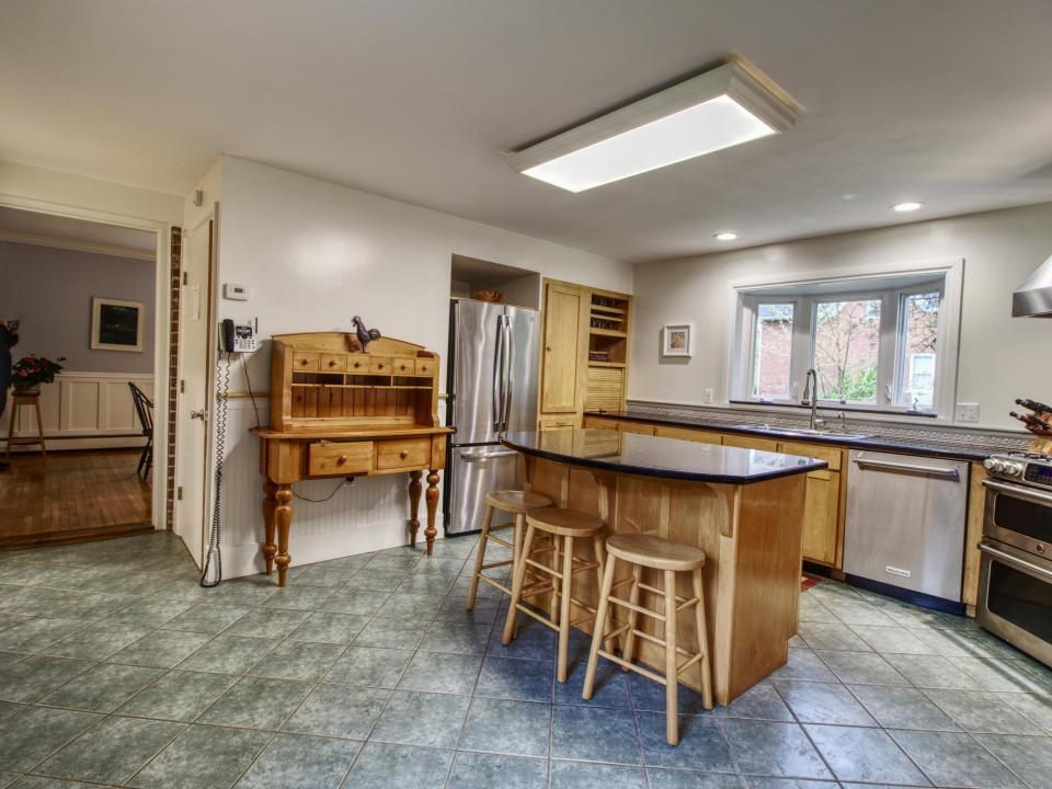 Kitchen 1