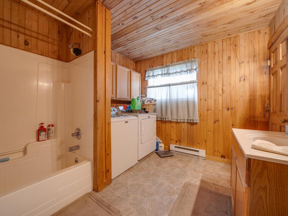 Full Bath 3