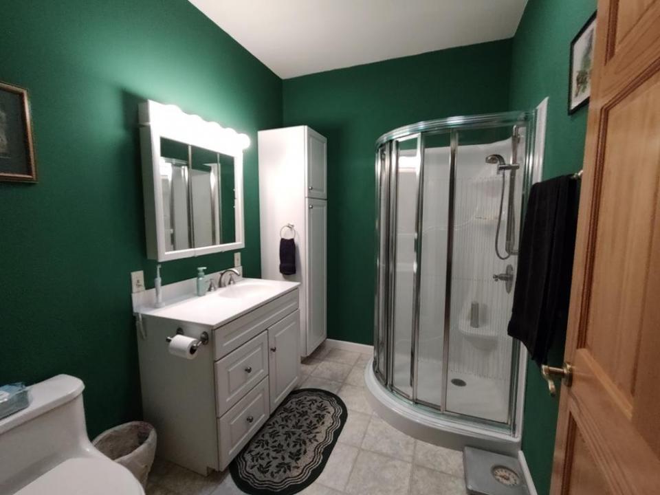 2nd Full Bath located near bedroom 2 & 3