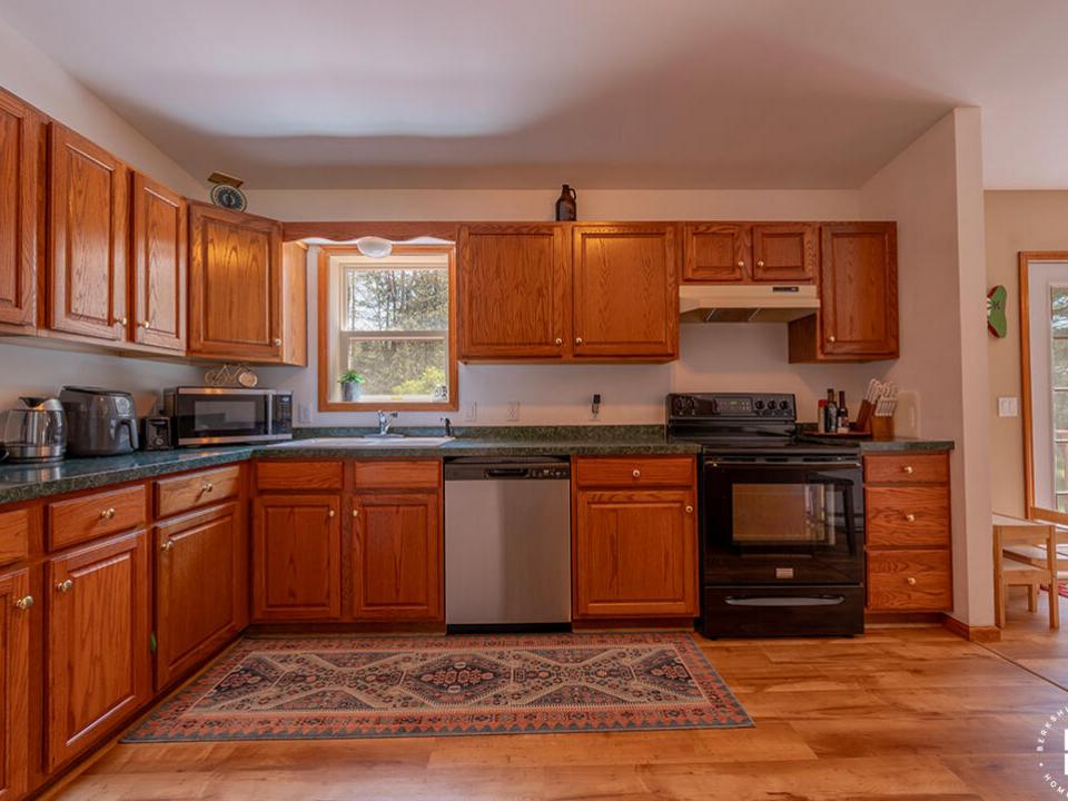RanchOnTrillium_Kitchen