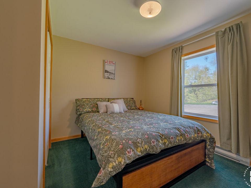 RanchOnTrillium_Bedroom2