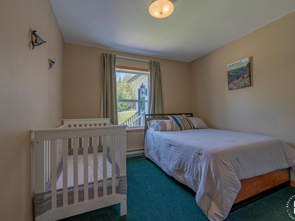 RanchOnTrillium_Bedroom3