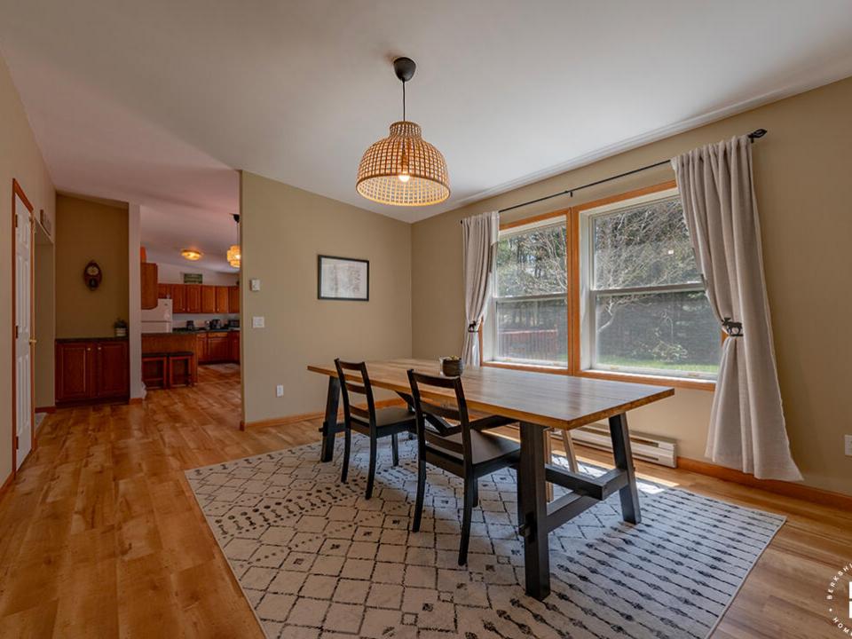 RanchOnTrillium_DiningRoom