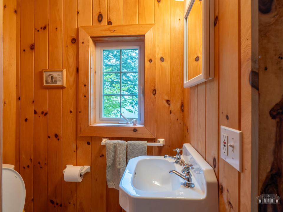 78 Frisbie Rd WP-48
