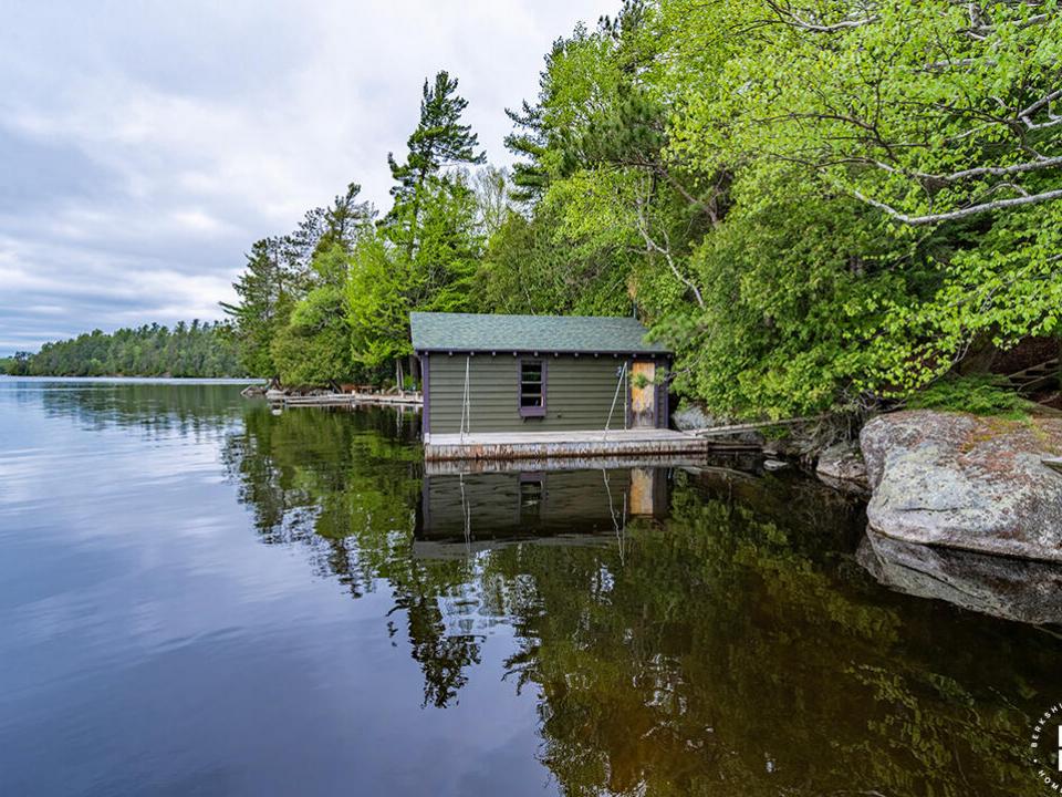 LakefrontHomeOnUpperSaranac_Dock_To_Boat