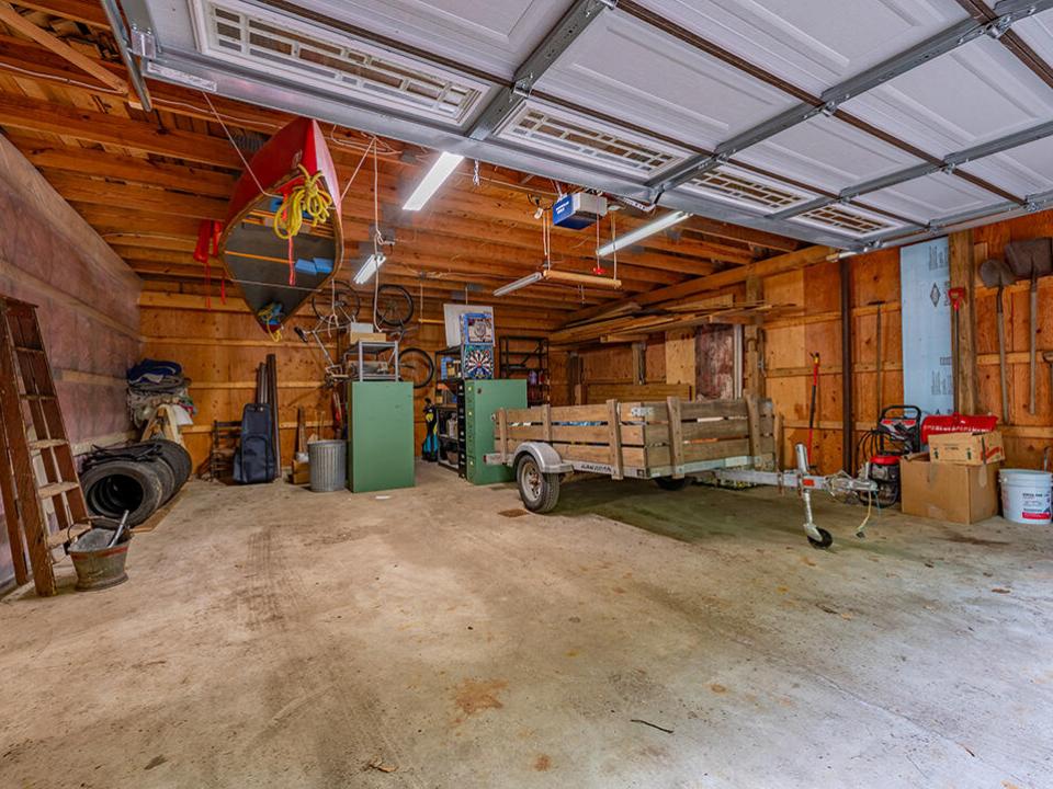 LakefrontHomeOnUpperSaranac_Garage