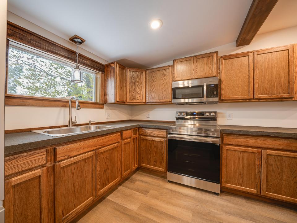 138 Main St.-50