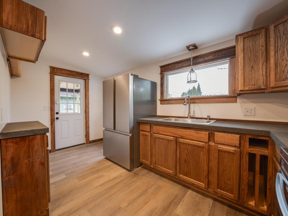 138 Main St.-57