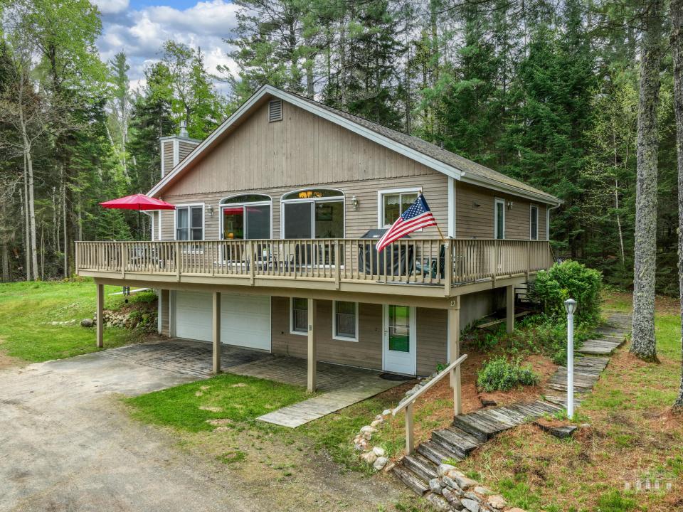 8 Fox Run LN LP-2