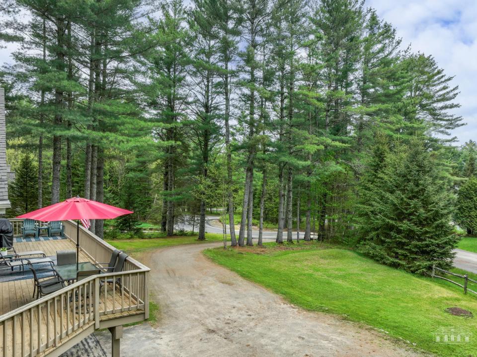 8 Fox Run LN LP-6