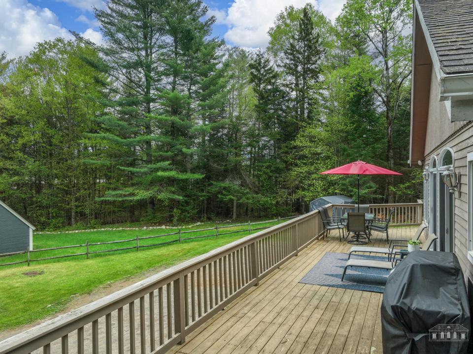 8 Fox Run LN LP-7
