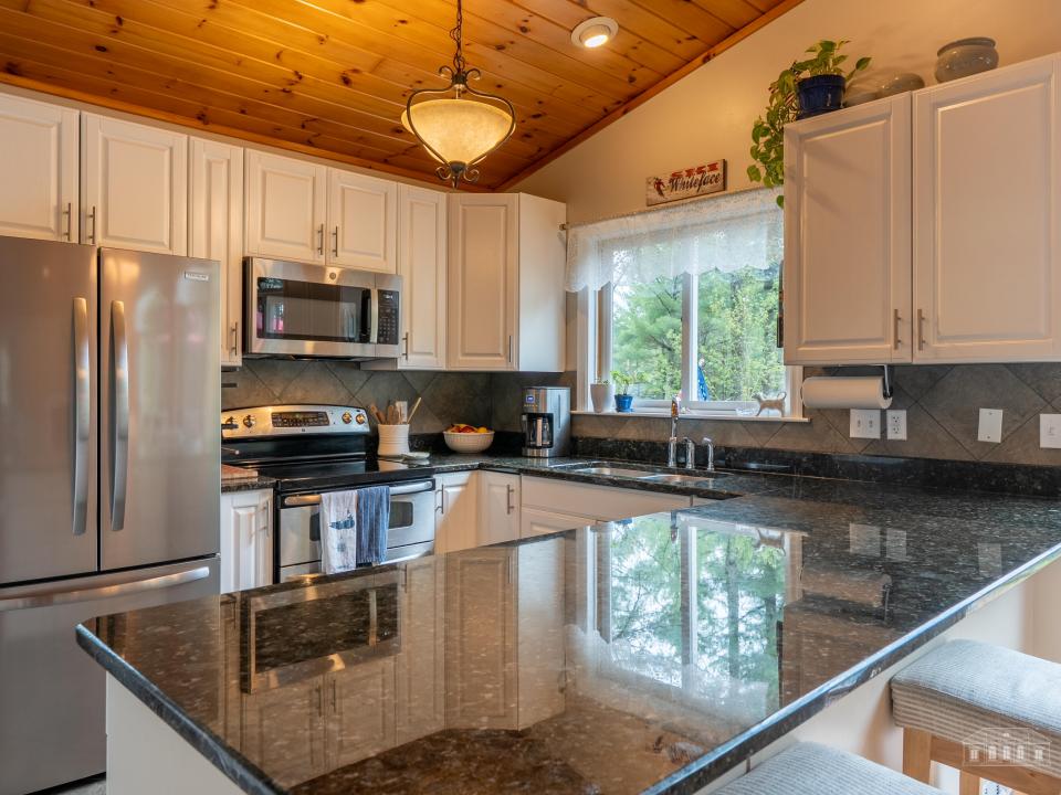 8 Fox Run LN LP-16