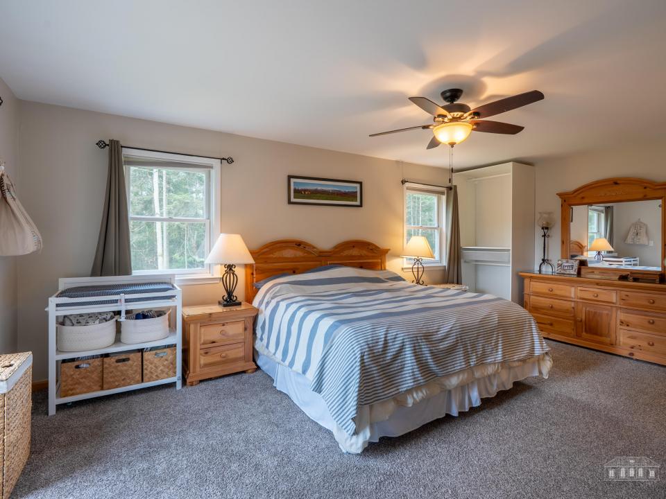 8 Fox Run LN LP-20