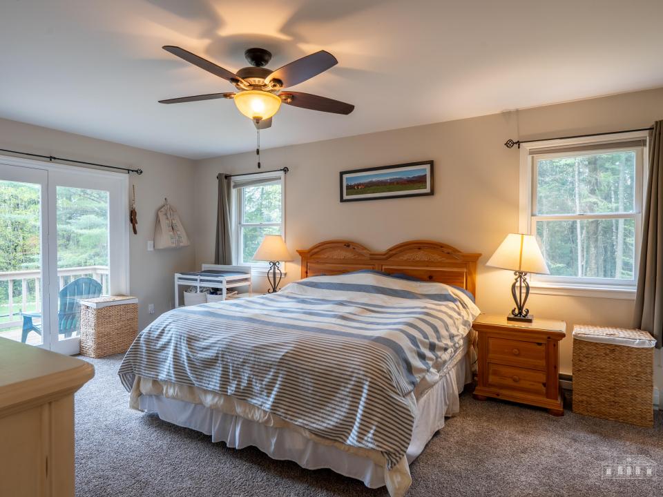8 Fox Run LN LP-21
