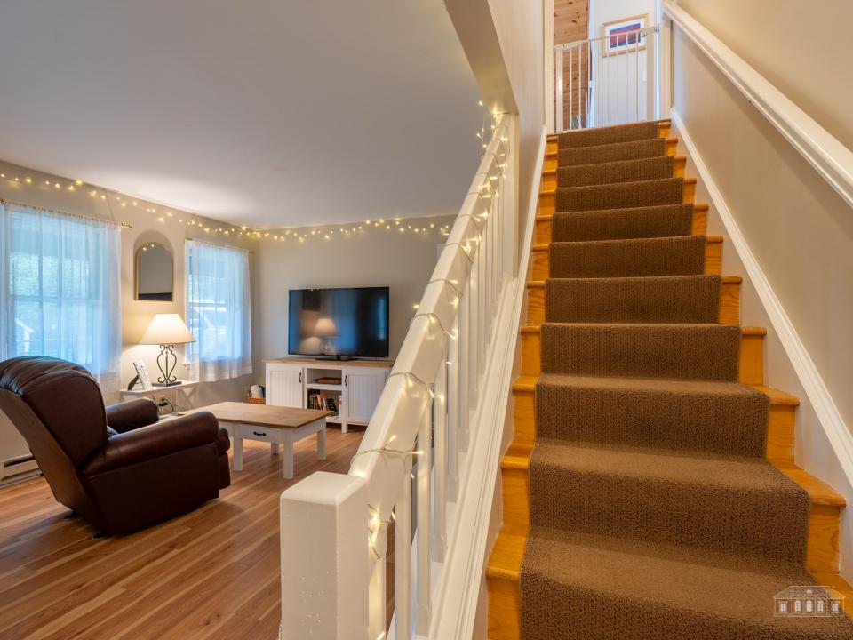 8 Fox Run LN LP-31