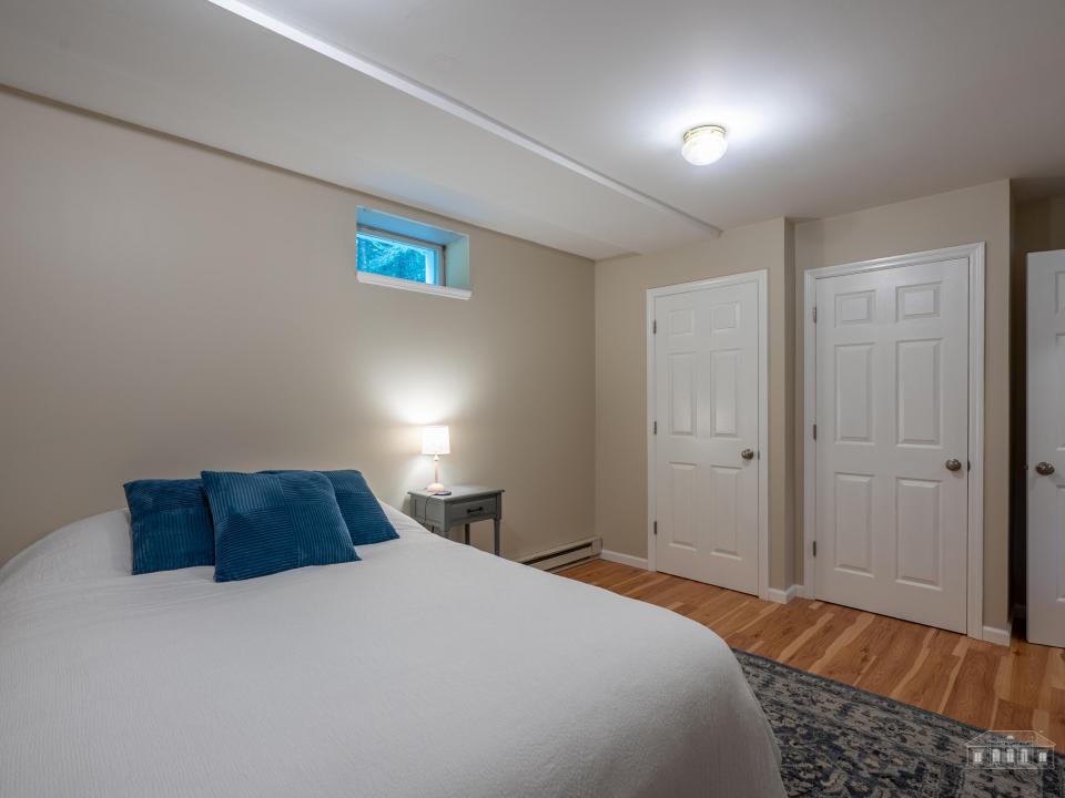8 Fox Run LN LP-36