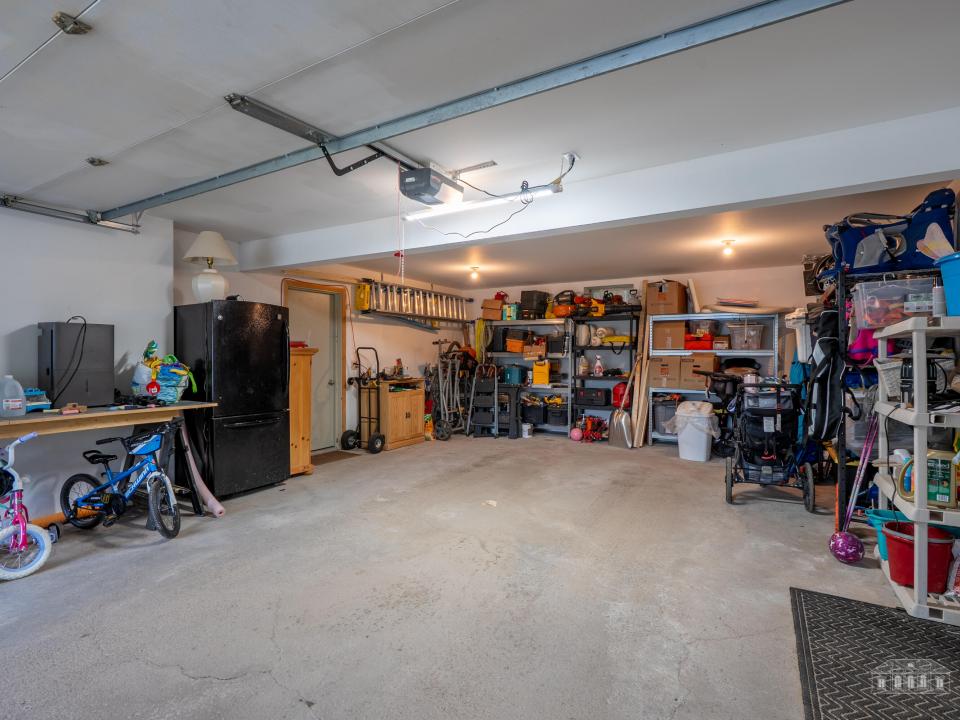 8 Fox Run LN LP-37