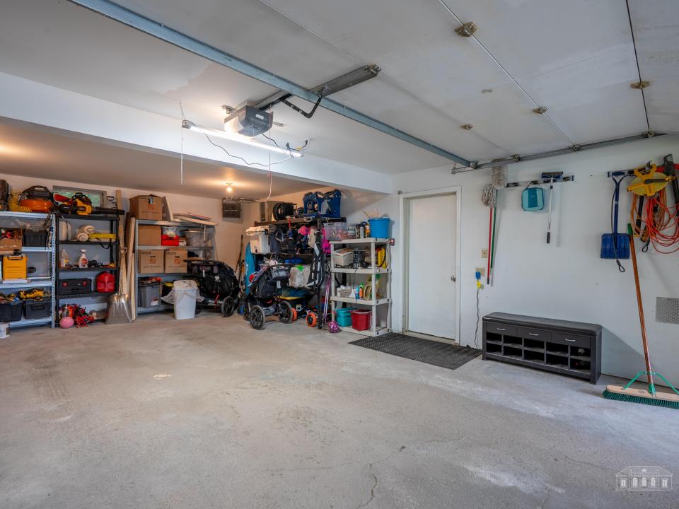 8 Fox Run LN LP-38