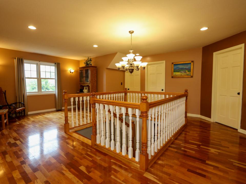 2nd Floor Landing