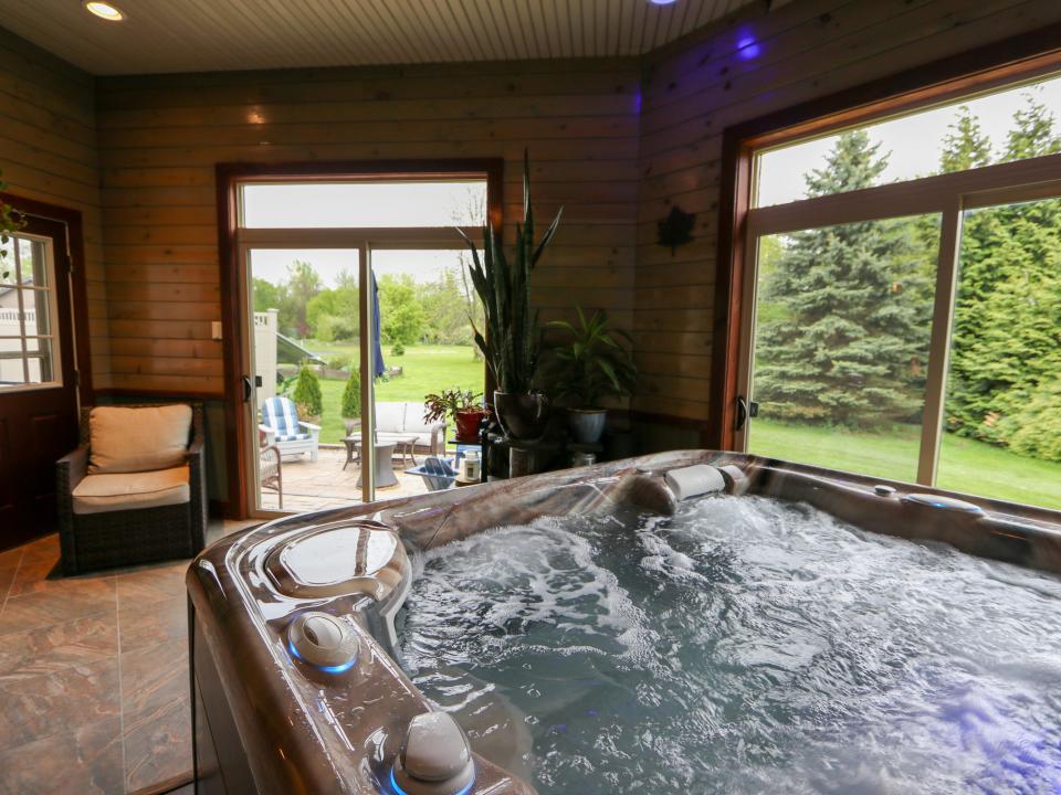 4 Season Sun Room with Spa